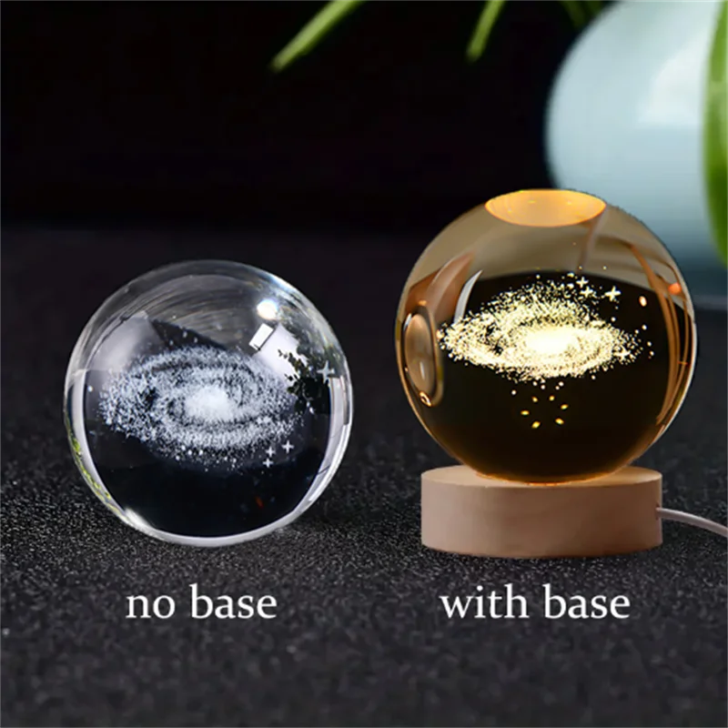 6cm 3D crystal ball displaying the solar system, with and without base illumination.